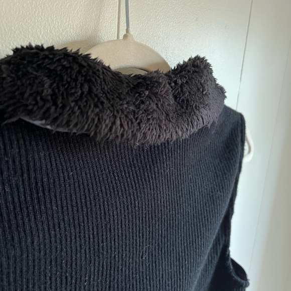 Calvin Klein Women’s Black Mixed Media Duck Down Quilted Knit Puffer Vest Sz Lg - Picture 3 of 9